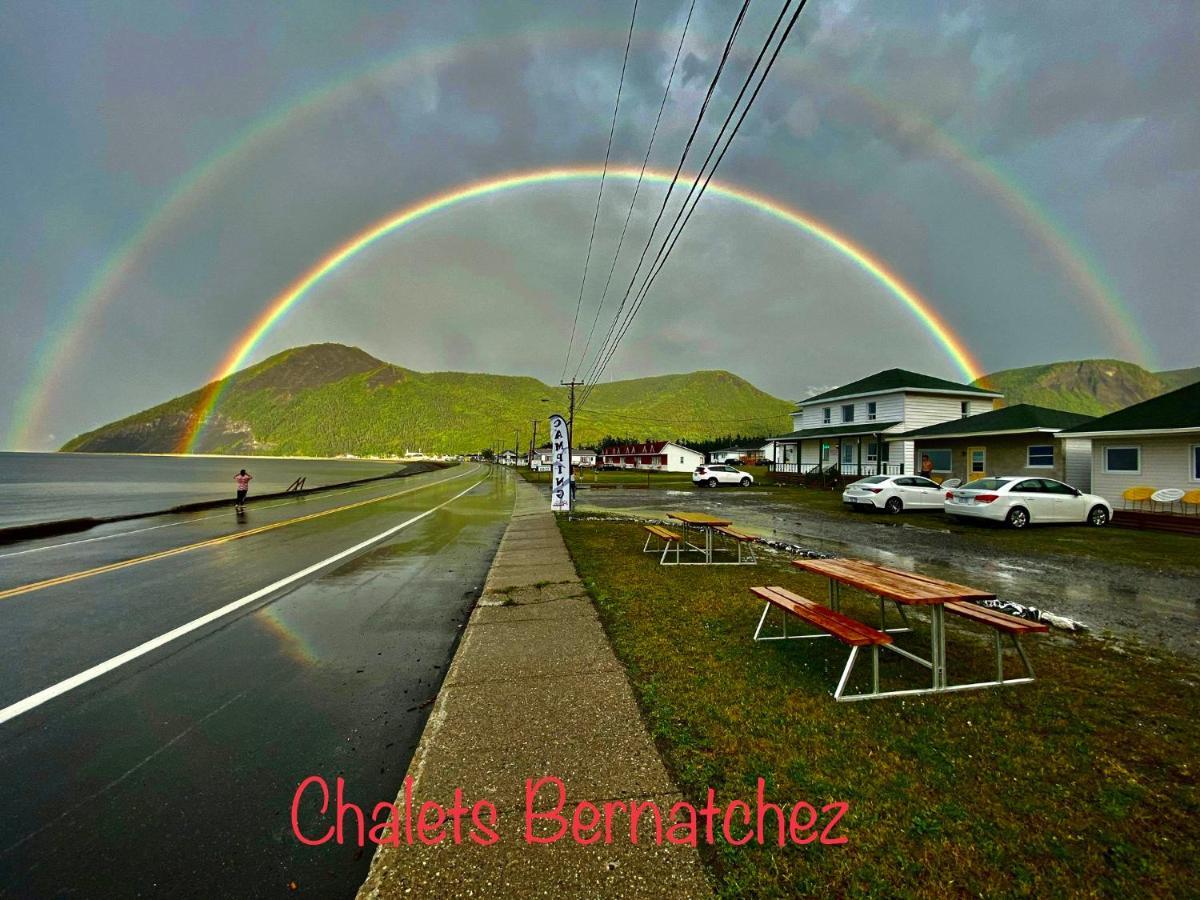 Chalets Bernatchez Mont-Saint-Pierre Esterno foto